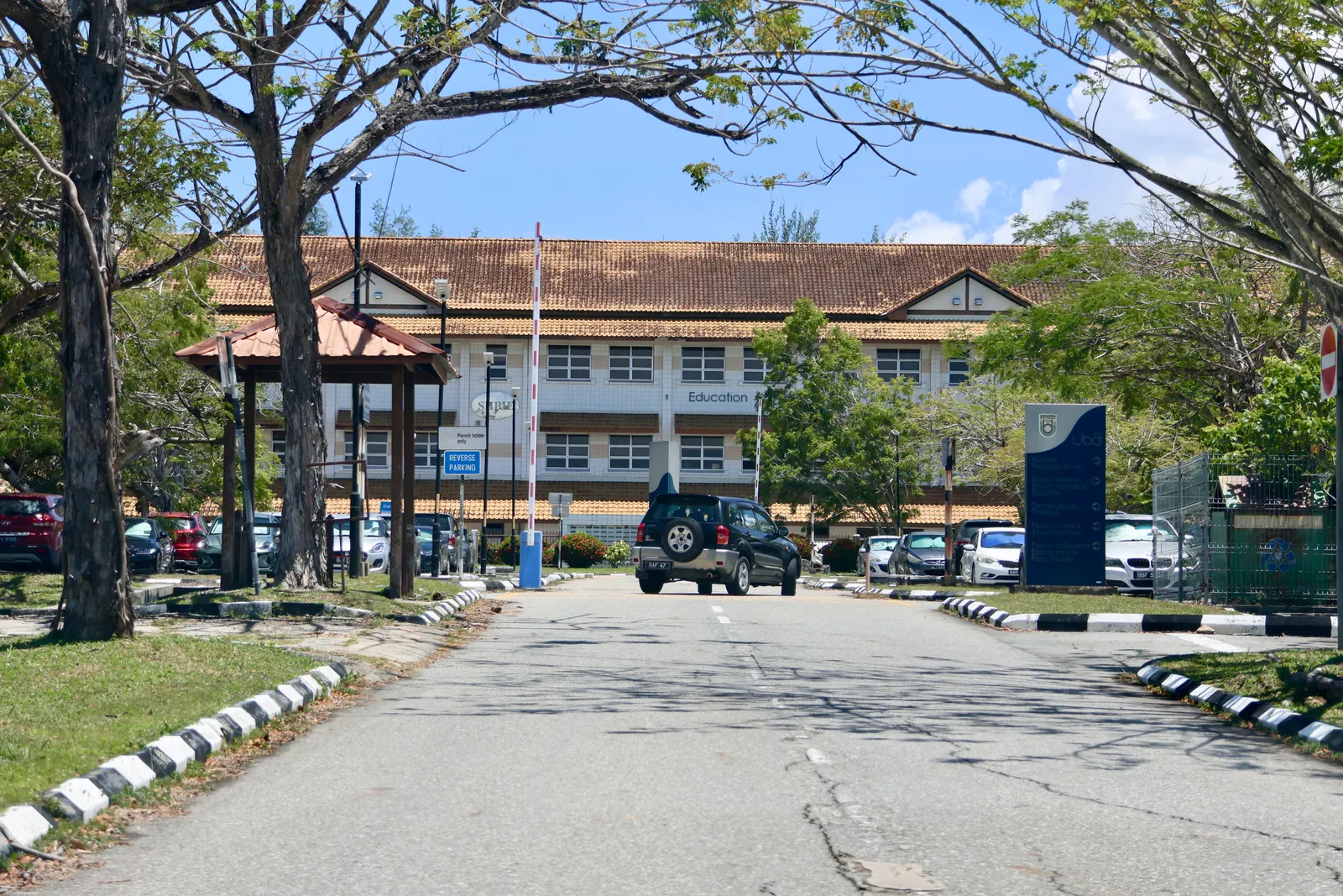 Universiti Brunei Darussalam campus